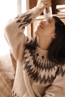 年轻的女护士